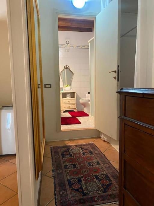 דירות אנג'רה La Casa Nel Borgo מראה חיצוני תמונה