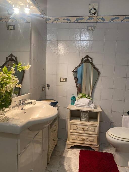 דירות אנג'רה La Casa Nel Borgo מראה חיצוני תמונה